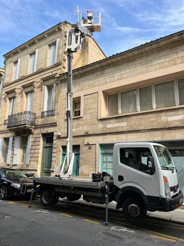 Couvreur zingueur à Bordeaux