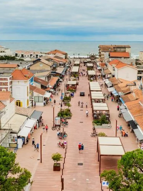 couvreur zingueur Lacanau